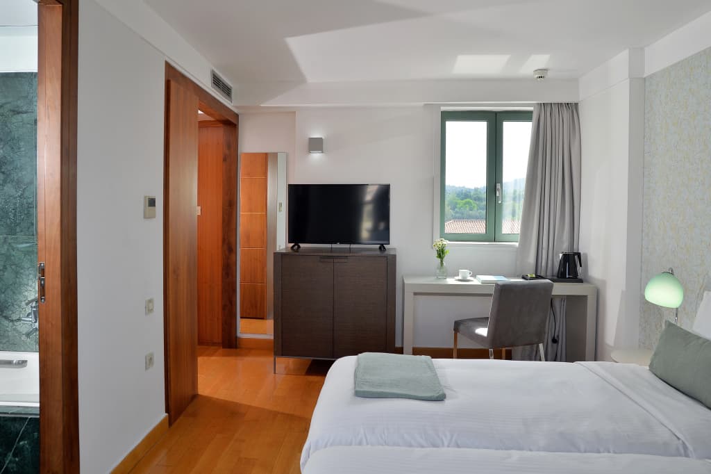 Athenaeum Eridanus Luxury Hotel - photo 5