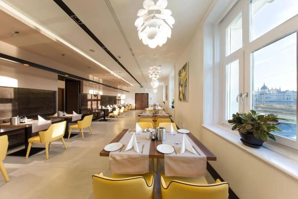 Budget Hotel Victoria - photo 16