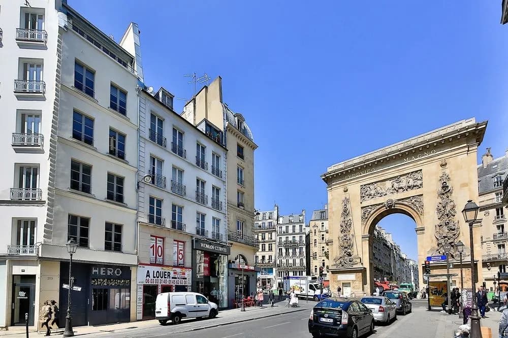 Luxury Apartment in the center of Paris - photo 12
