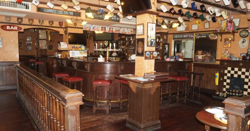Queen Victoria Inn. - photo 17