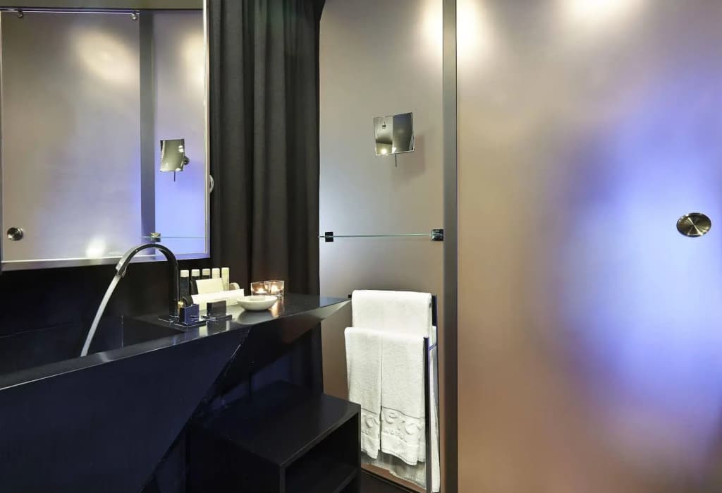 9Hotel Mercy - photo 10