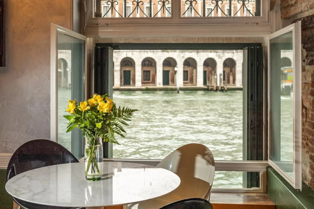 Locanda Leon Bianco on the Grand Canal - photo 26