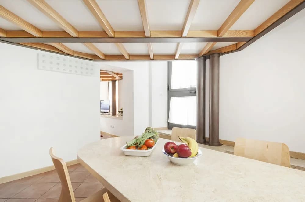 Inviting 3-bed Apartment in Roma 4mins to Colosseo - photo 20