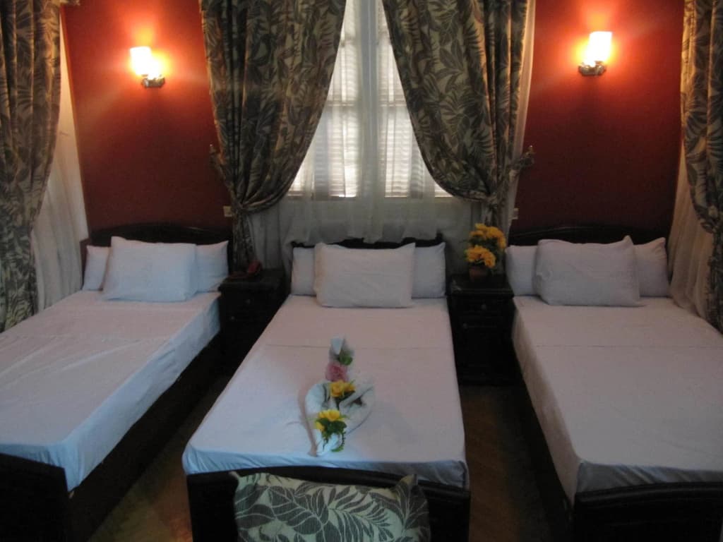 City Plaza Hostel - photo 4