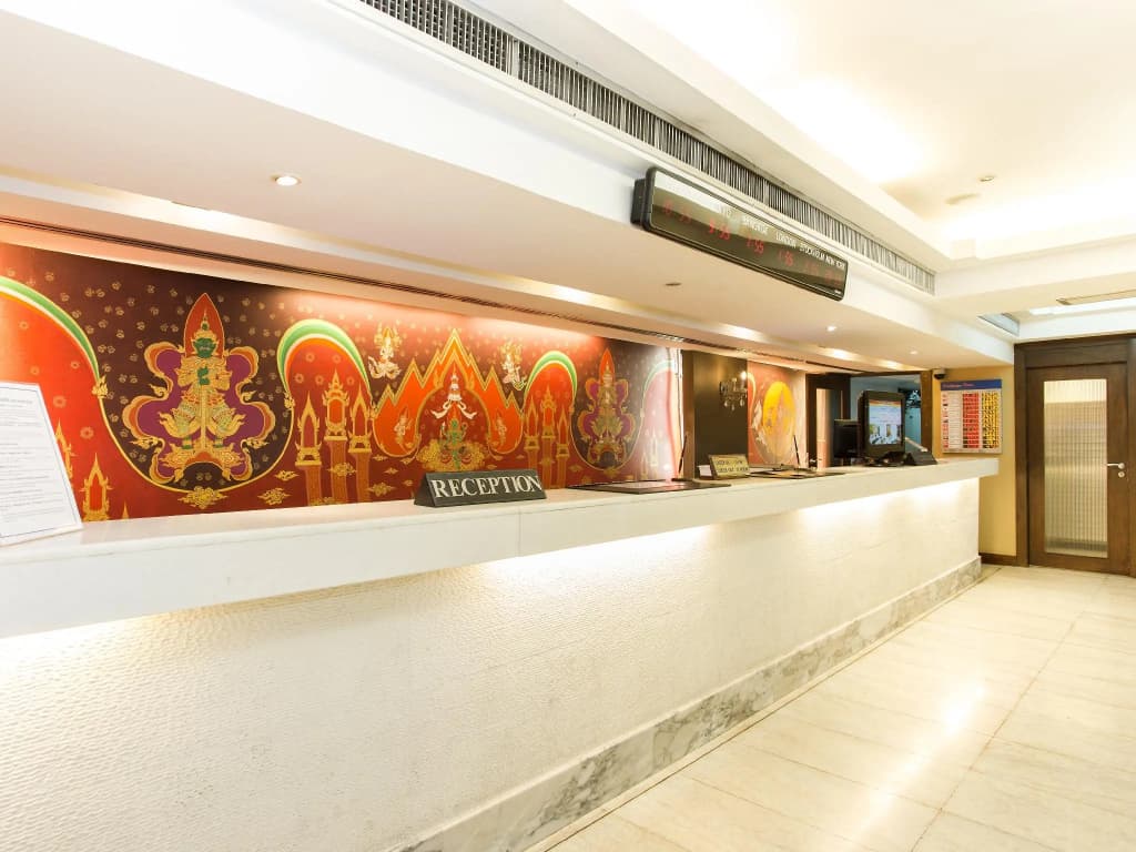 Bangkok Centre Hotel (SHA Plus+) - photo 2