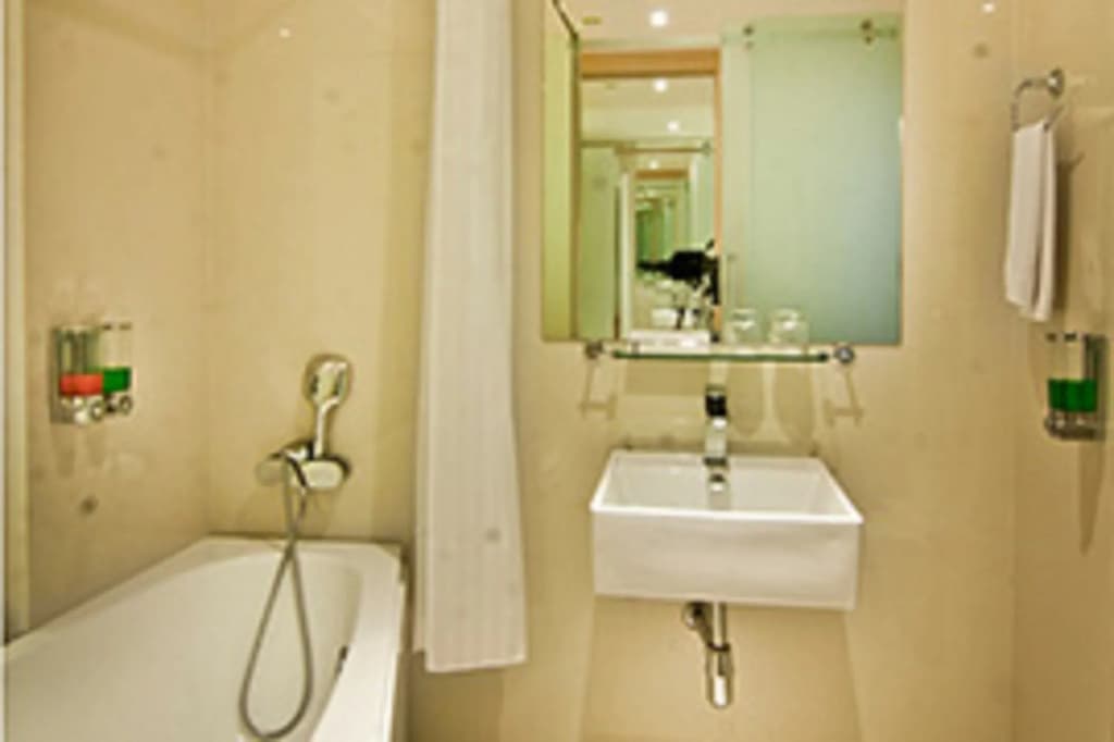 Kimono Hotel - photo 9