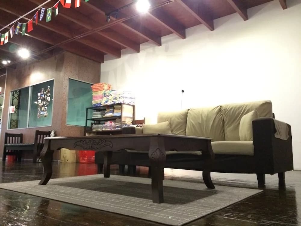 1981 Guest House - photo 2