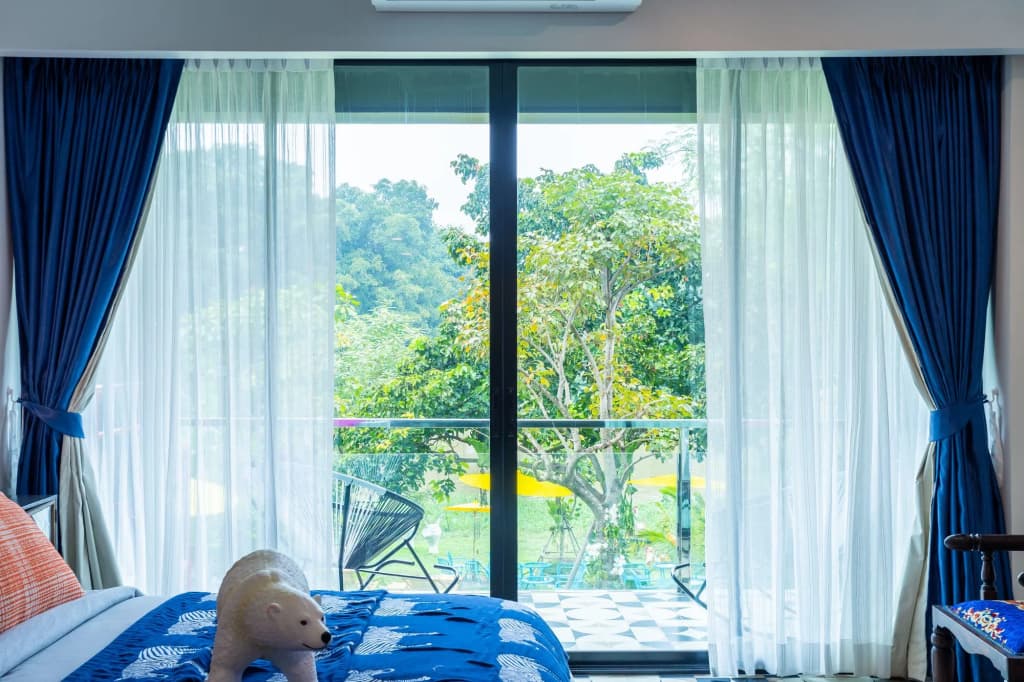 River Art Hotel - photo 8