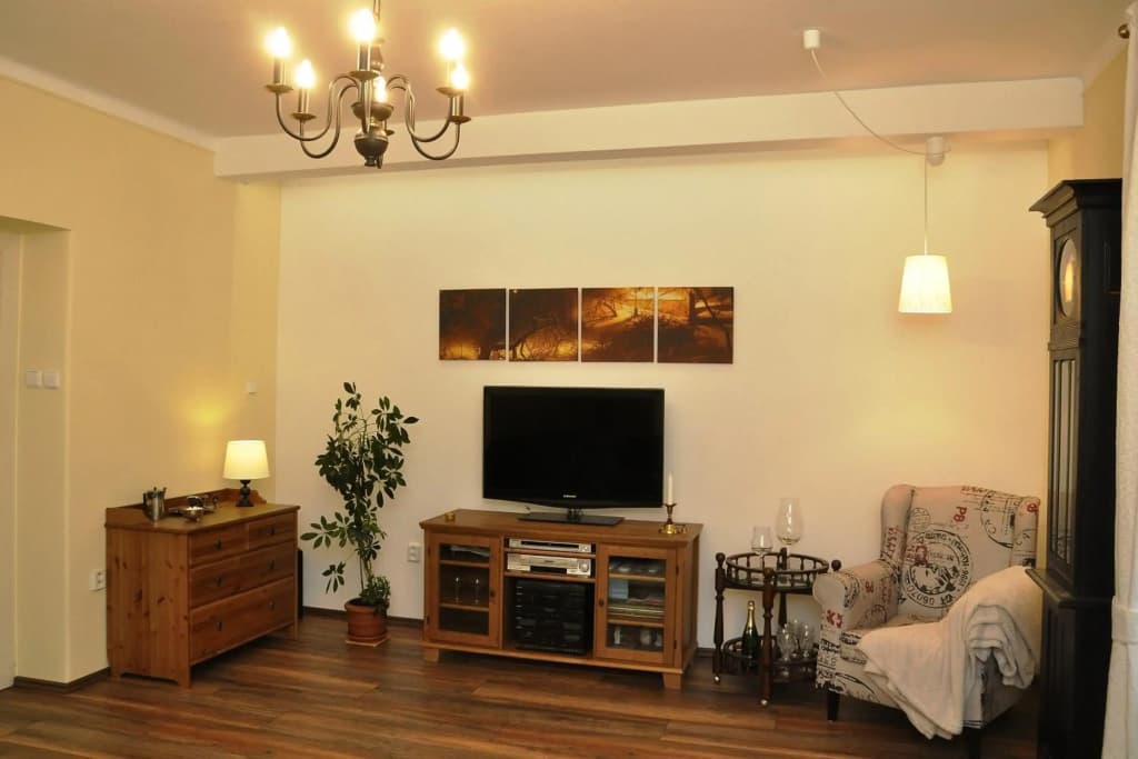 Atmospheric Quiet Apartment - photo 4