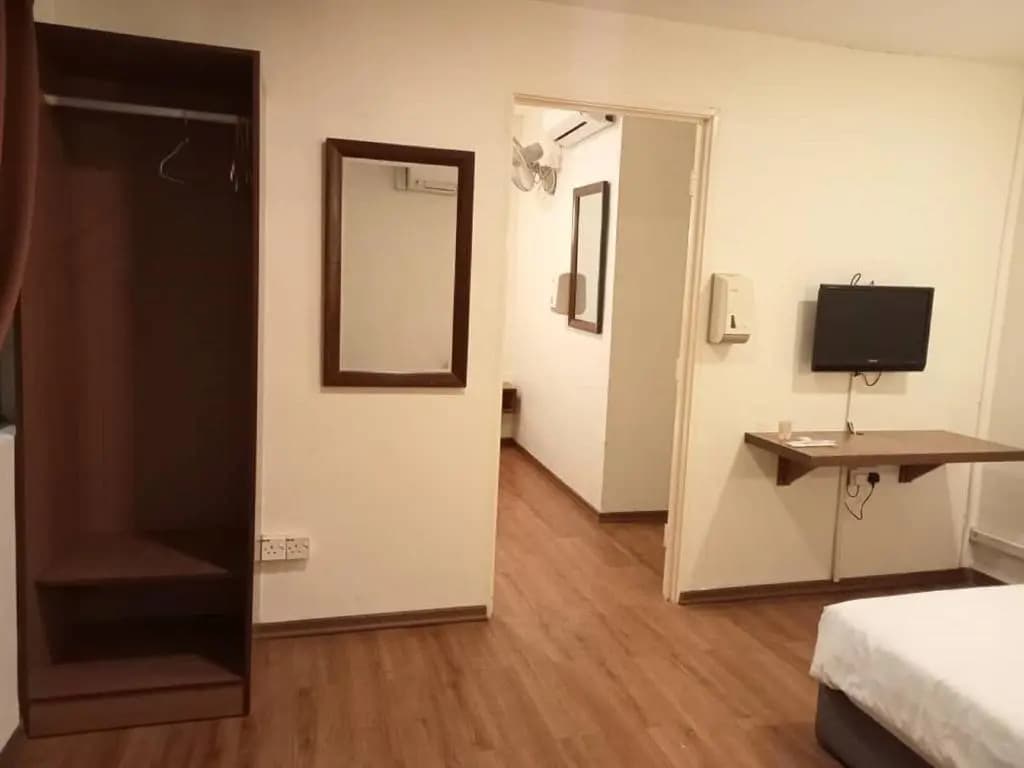 OYO 960 I Harmony Hotel - photo 4