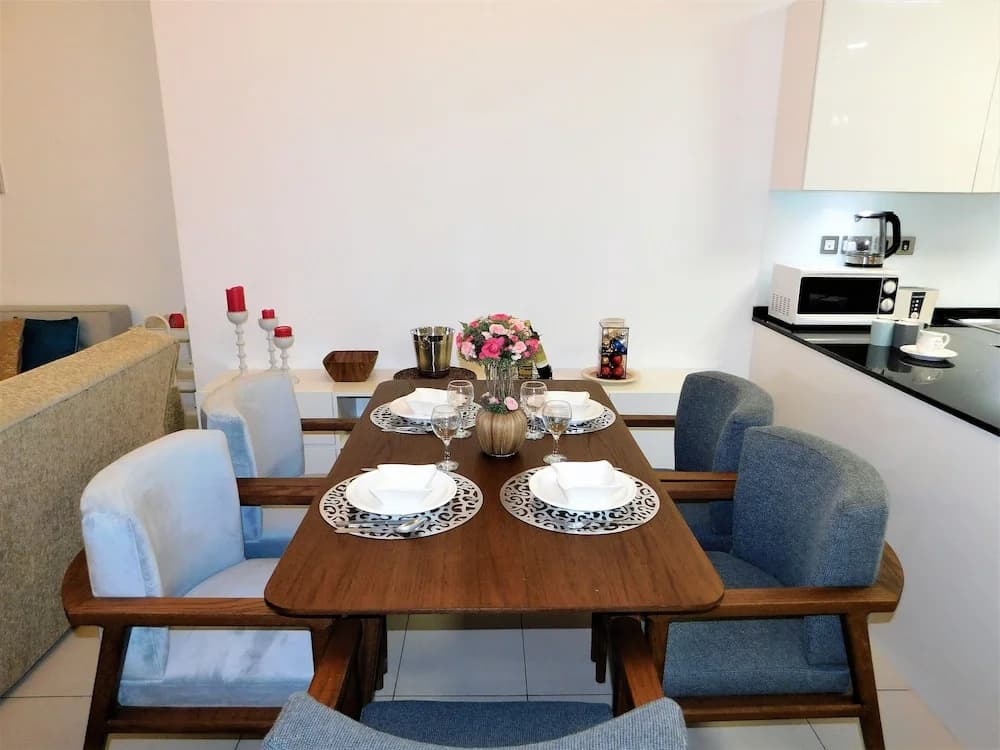 Luton Vacation Homes Royal Bay by Azizi - photo 26