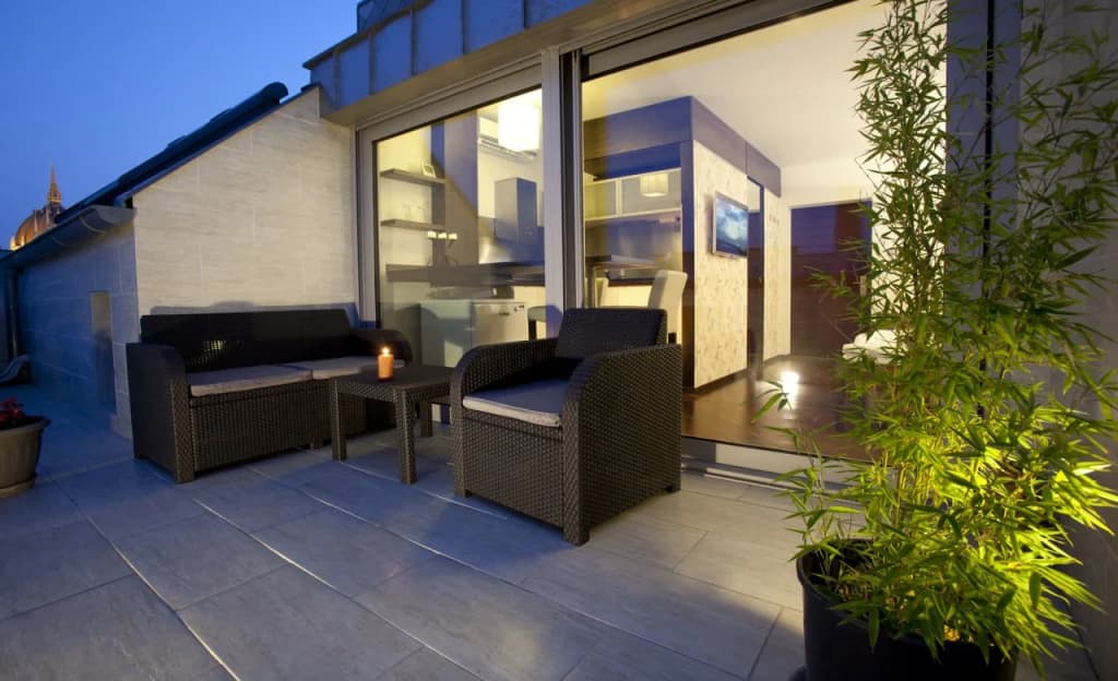 Parliament Penthouse Boutique B&B - photo 6