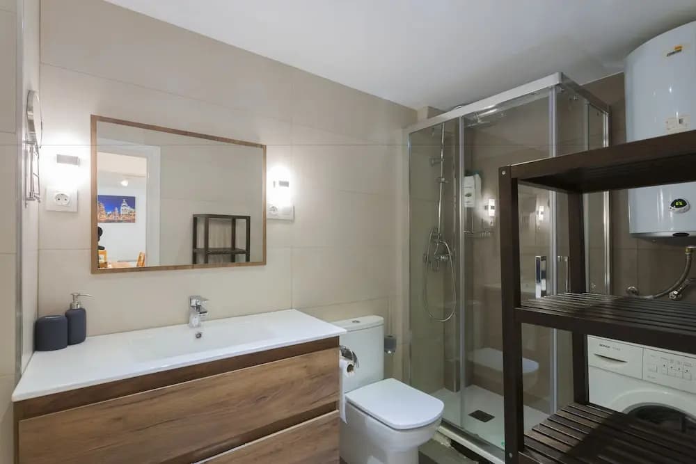 Dobo Rooms Plaza Mayor Exclusive - photo 9