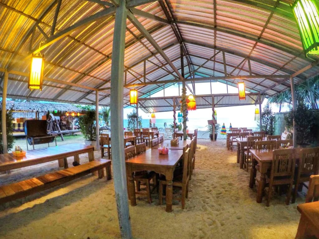 Lanta Mermaid Beachfront Resort - photo 26