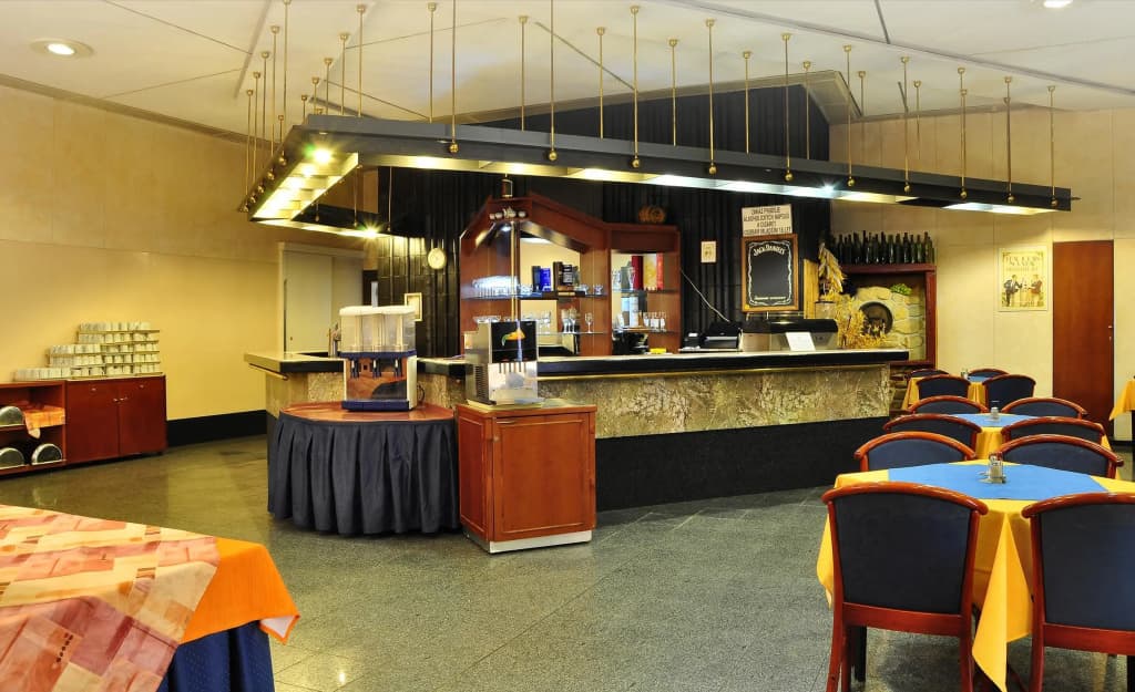 Hotel Tristar - photo 13
