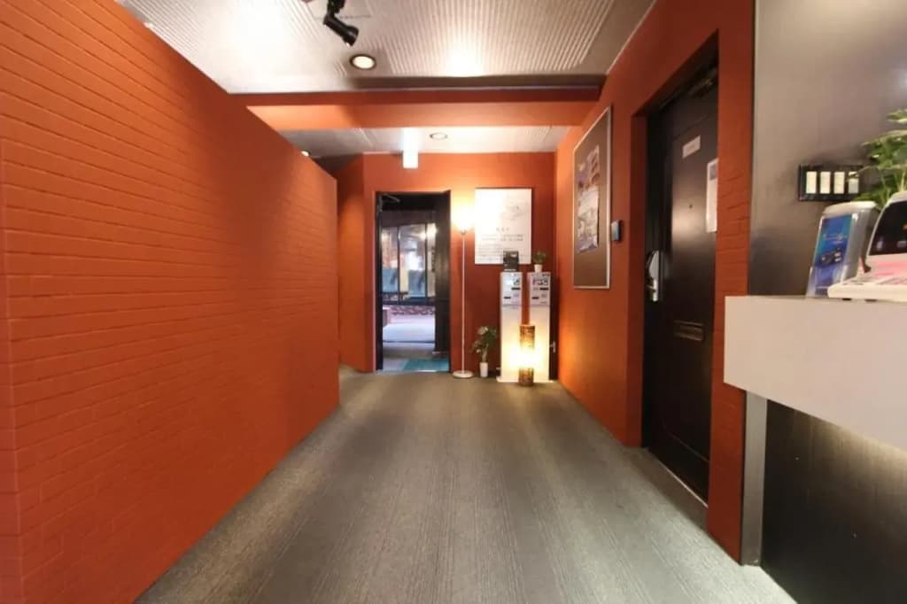 Hotel Livemax BUDGET Fuchu - photo 12