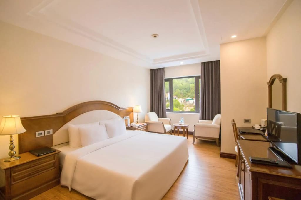 Saigon Halong Hotel - photo 28