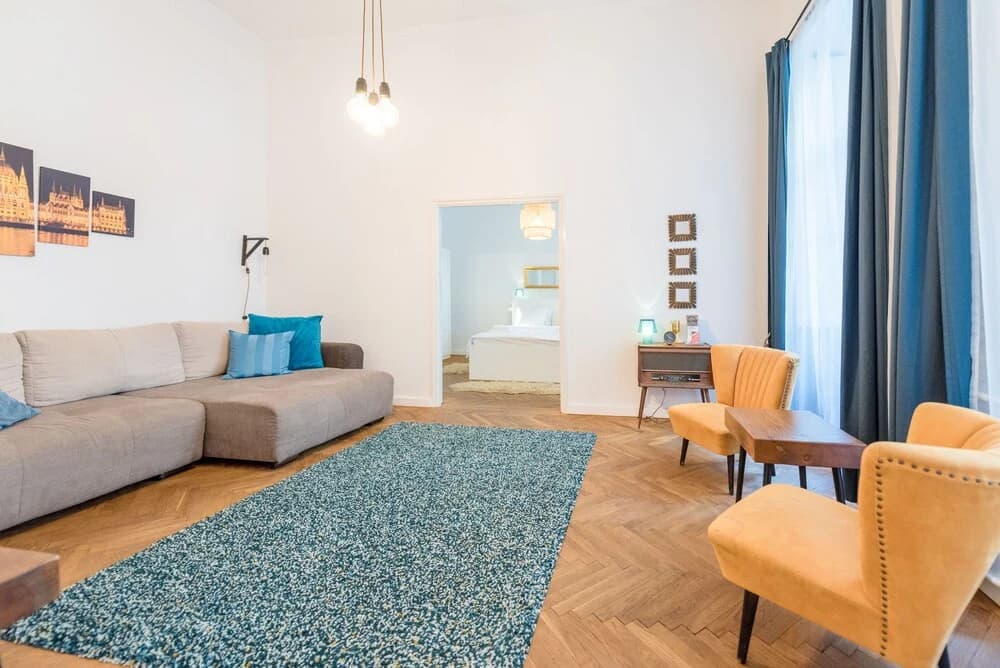 Oasis Apartments - Liberty Square - photo 4