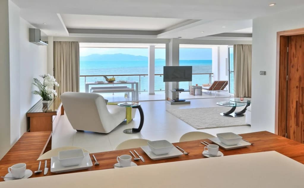 Riviera Beach Hotel - photo 2