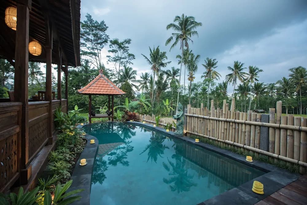 Kawan Antique Ubud Villa - photo 14