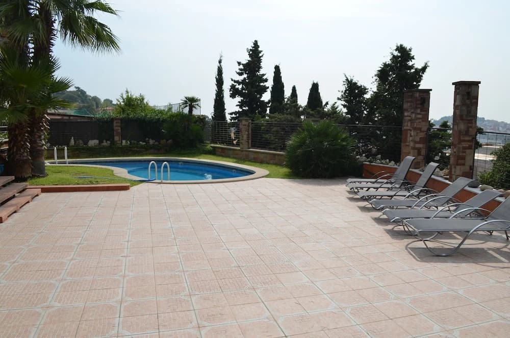 Bed&BCN Hills House - photo 10