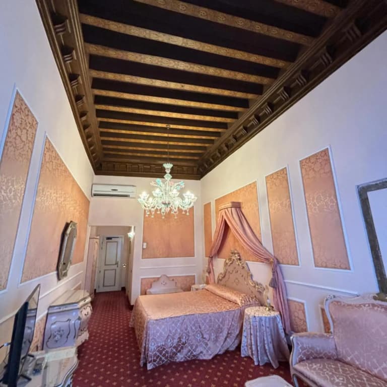 Hotel Rialto - photo 35