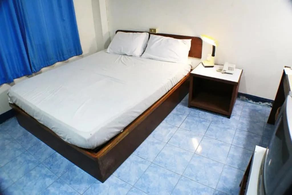 Mid Town Inn - photo 1