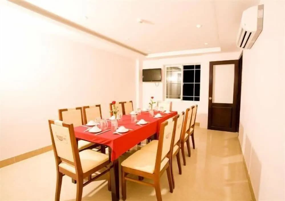Ngoc Hong Hotel - photo 13