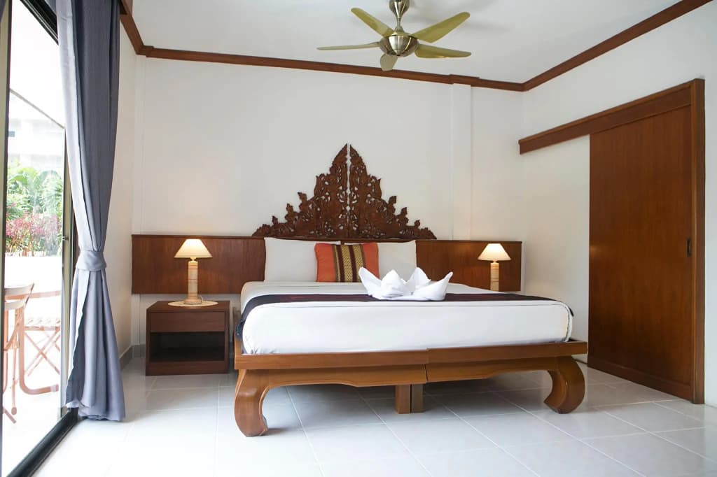 Patong Palace Hotel - photo 26