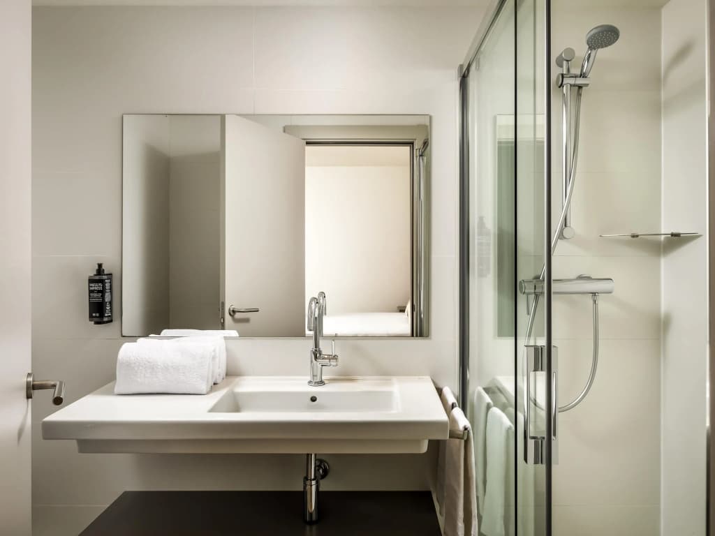 Ibis Styles Barcelona Centre Hotel - photo 9