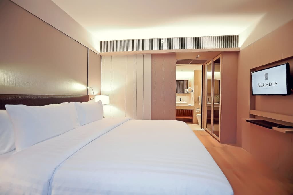 Arcadia Suites Bangkok - photo 4