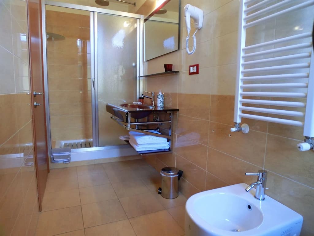 Hotel Ester - photo 9