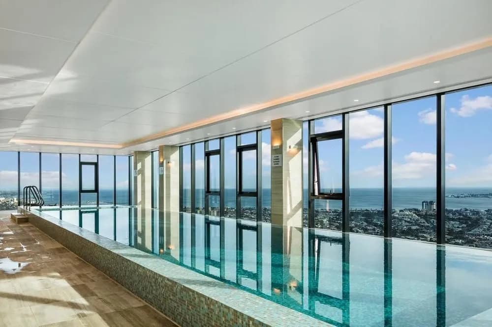 Southbank Platinum Tower Apartment - photo 18