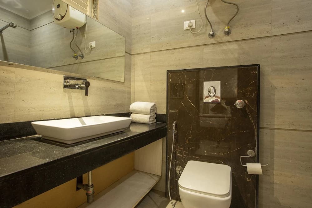 Fabhotel Skye Suites - photo 8