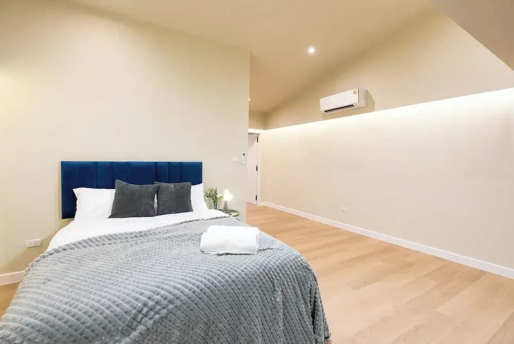 Luxury 5BR Poolhouse & Theater - 2mins to BTS - photo 18