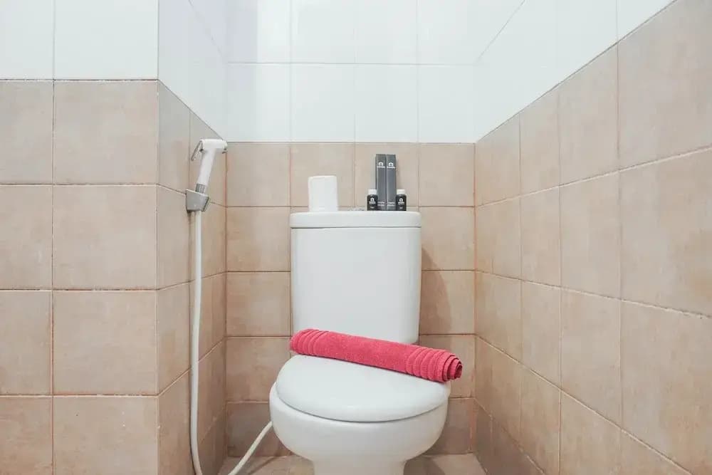 Comfort Living 2Br at Green Pramuka City Apartment - photo 6