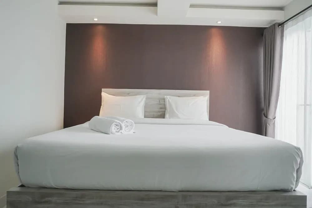 Nice And Comfy Studio At Amethyst Apartment - photo 22
