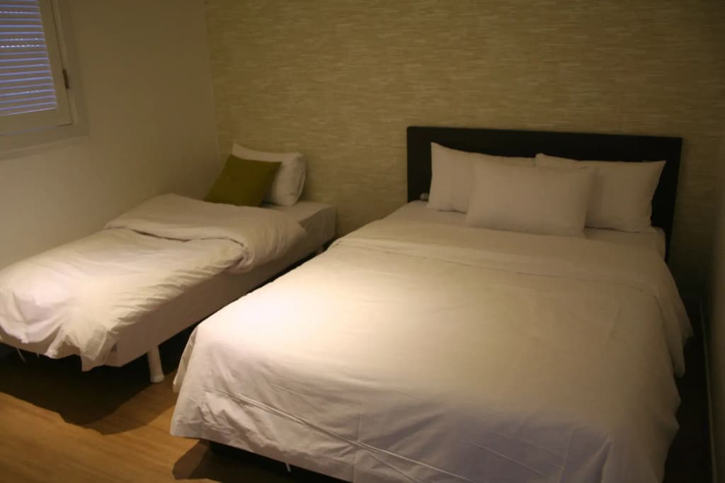Y Hotel - photo 4