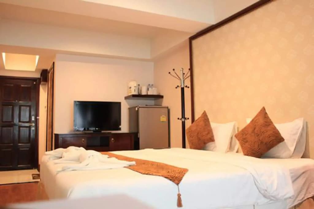 Maleez Lodge Hotel and Restaurant - photo 5