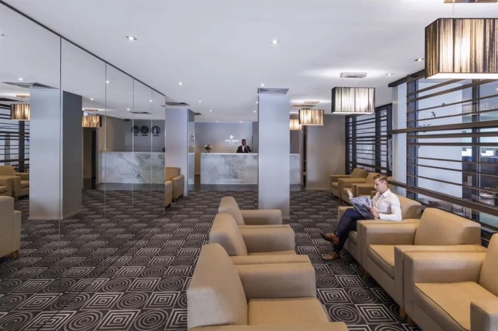 Park Regis Griffin Suites - photo 17