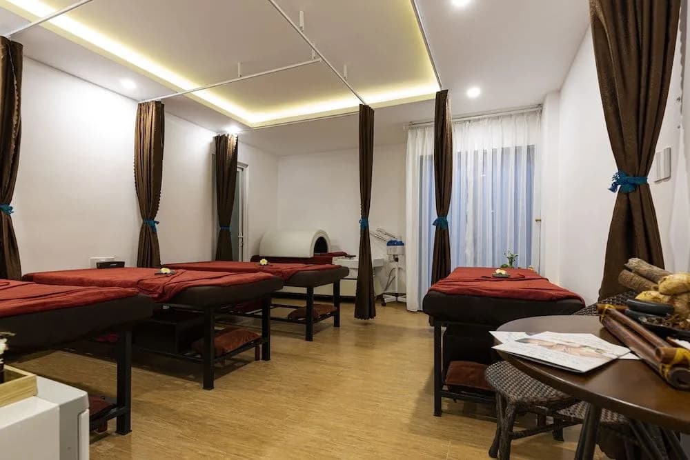 Lyn's Hotel & Apartment - photo 6