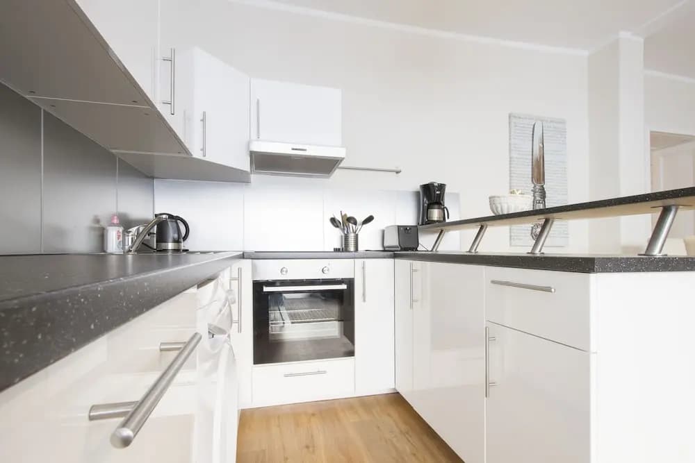 Primeflats - Huge Apartment at Gasometer 17 - photo 17