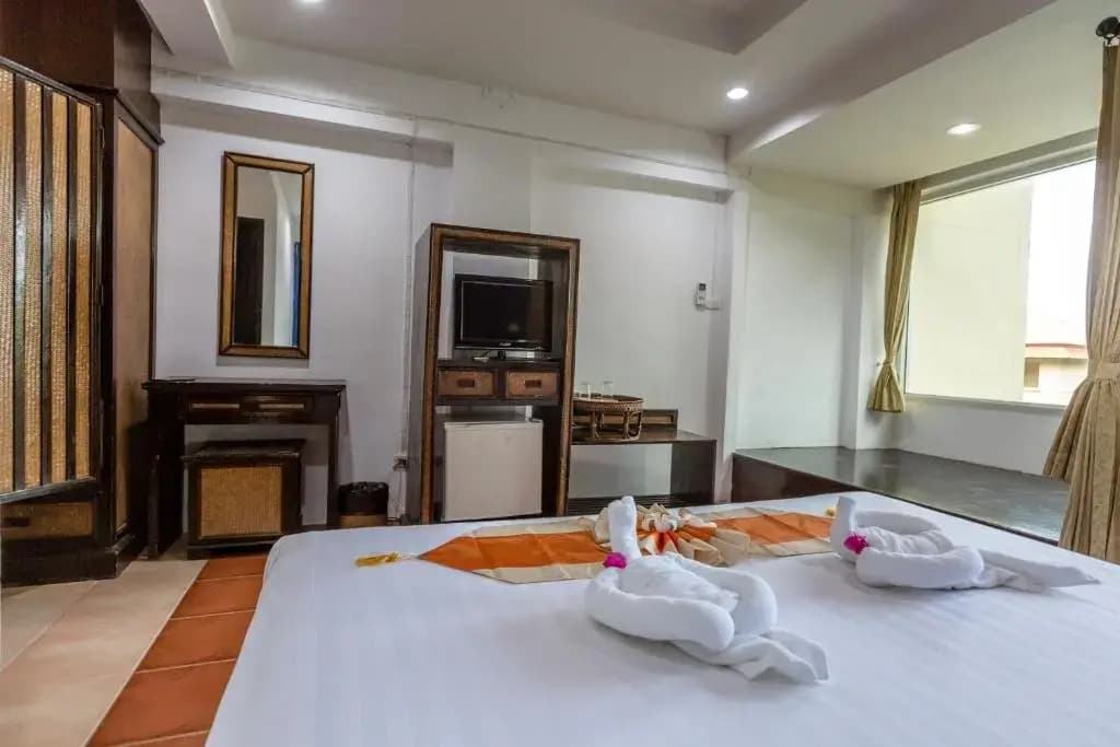 Porterhouse Beach Hotel - main photo