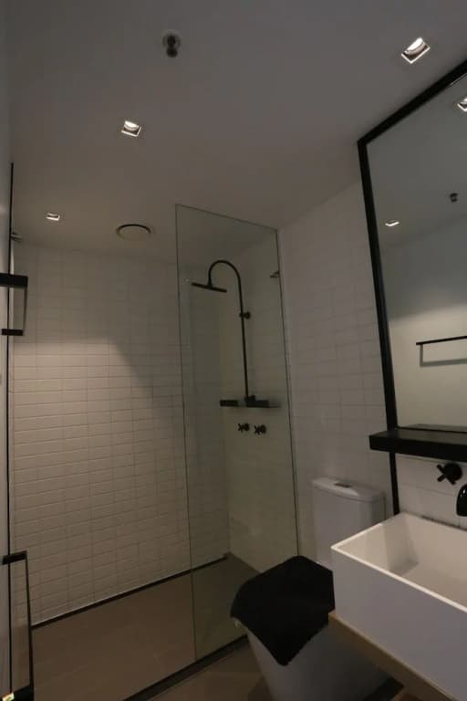 ReadySet Apartments at Stadium - photo 7