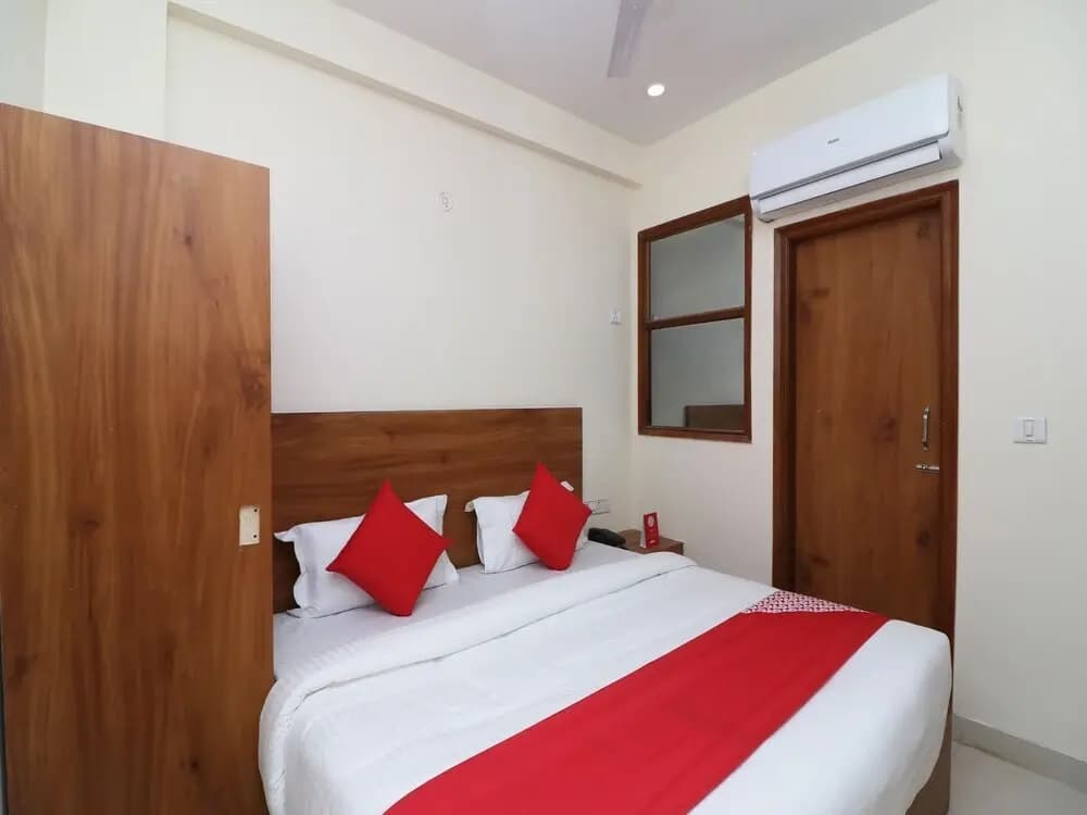 OYO 29181 Delight Deluxe - photo 3