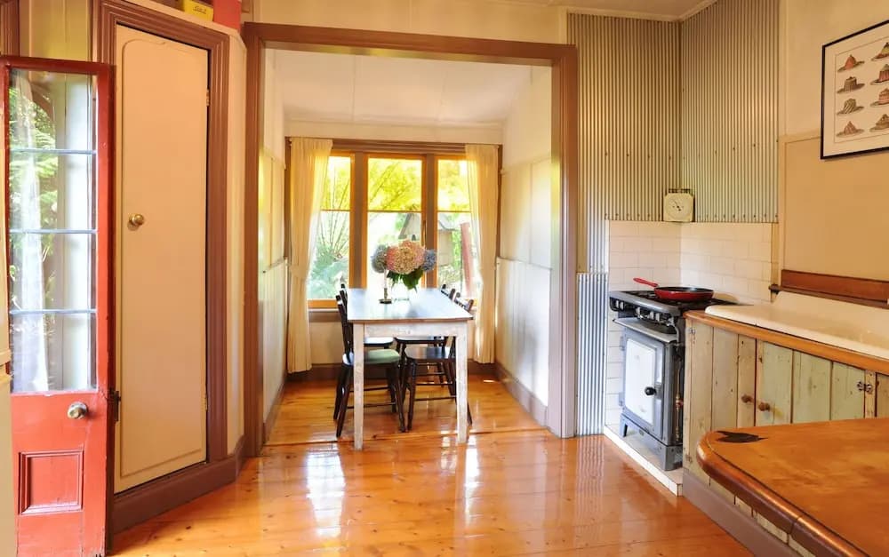 Como Cottages Accommodation - photo 21