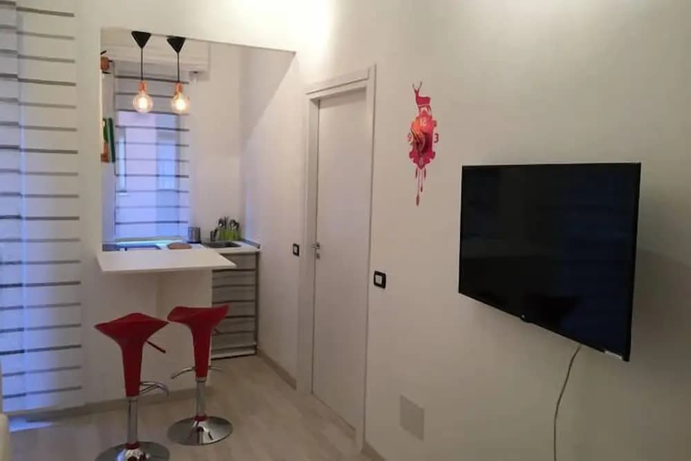 Superb White Flat - photo 9