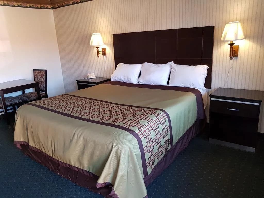 El Segundo Inn - photo 5