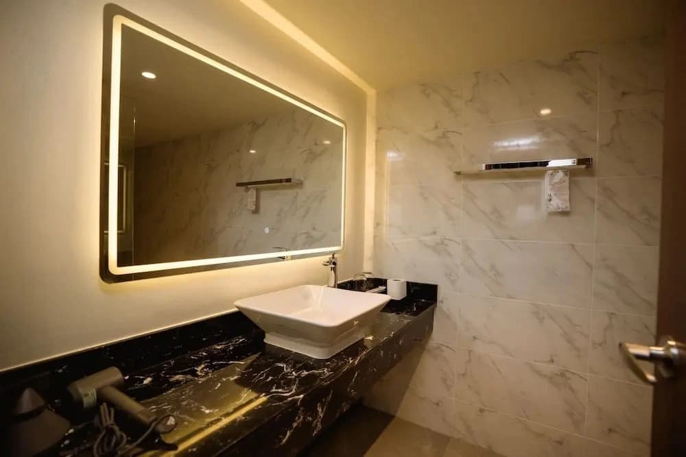 The Wang Yaowarat Hotel - photo 10