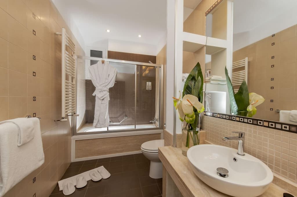 Daphne Luxury Suites - photo 9